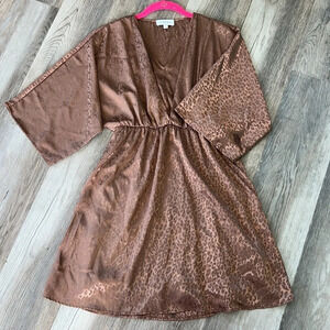 GILLI Leopard Print V. Neck Bronze Metallic Dolman Sleeve Dress Size Small 🐆